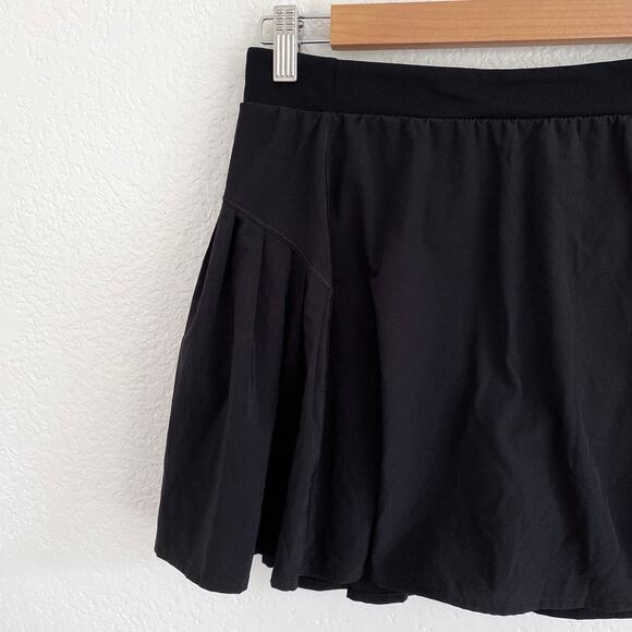 Spanx Get Moving Pleated Mini Skort Black Booty Boost Shorts Tennis Golf 14" Med - Picture 5 of 11